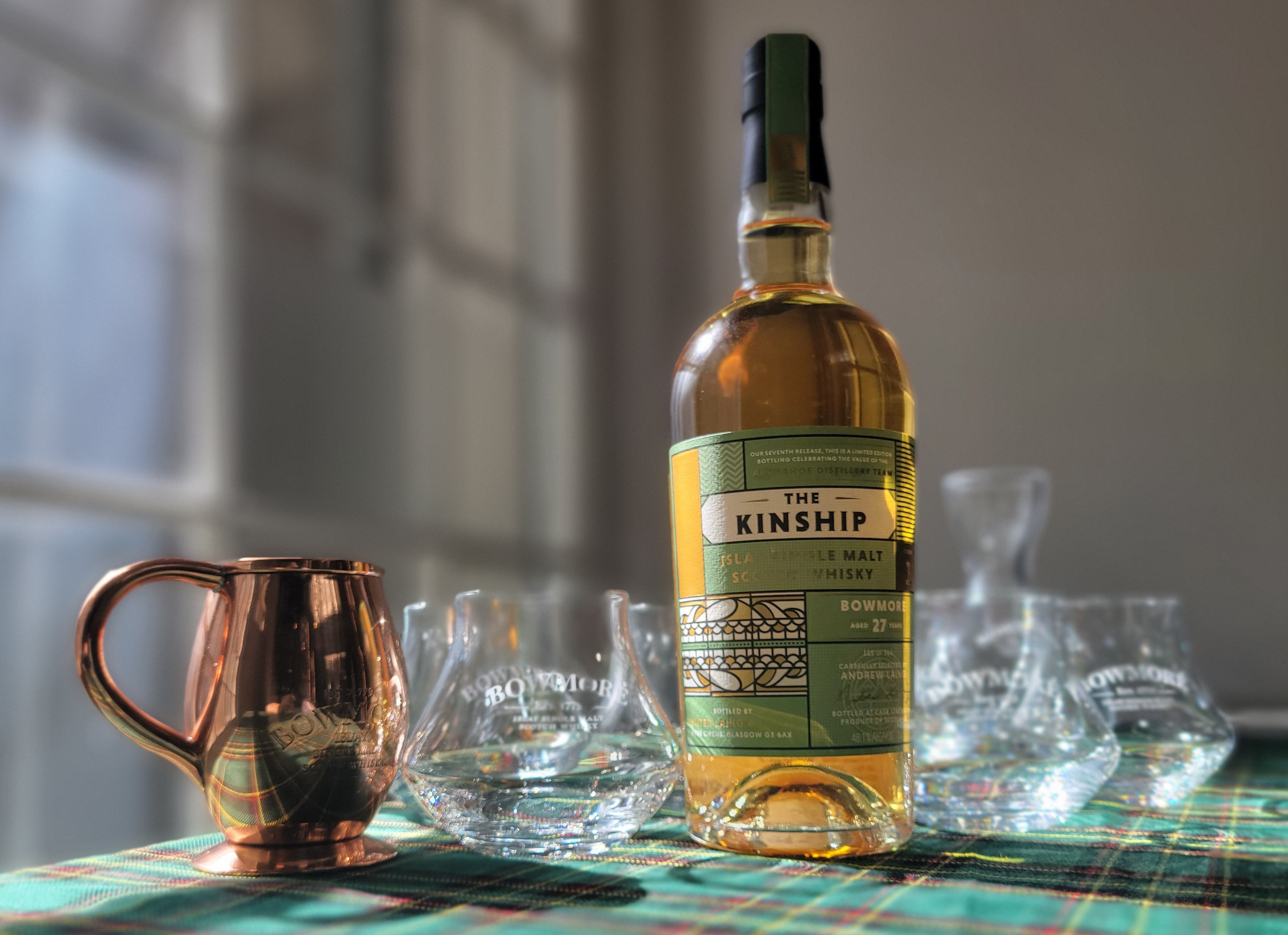 Hunter Laing 'The Kinship' Bowmore 27 Years Old - Set 1 Hunter Laing 'The Kinship' Bowmore 27 Years Old - Set 1