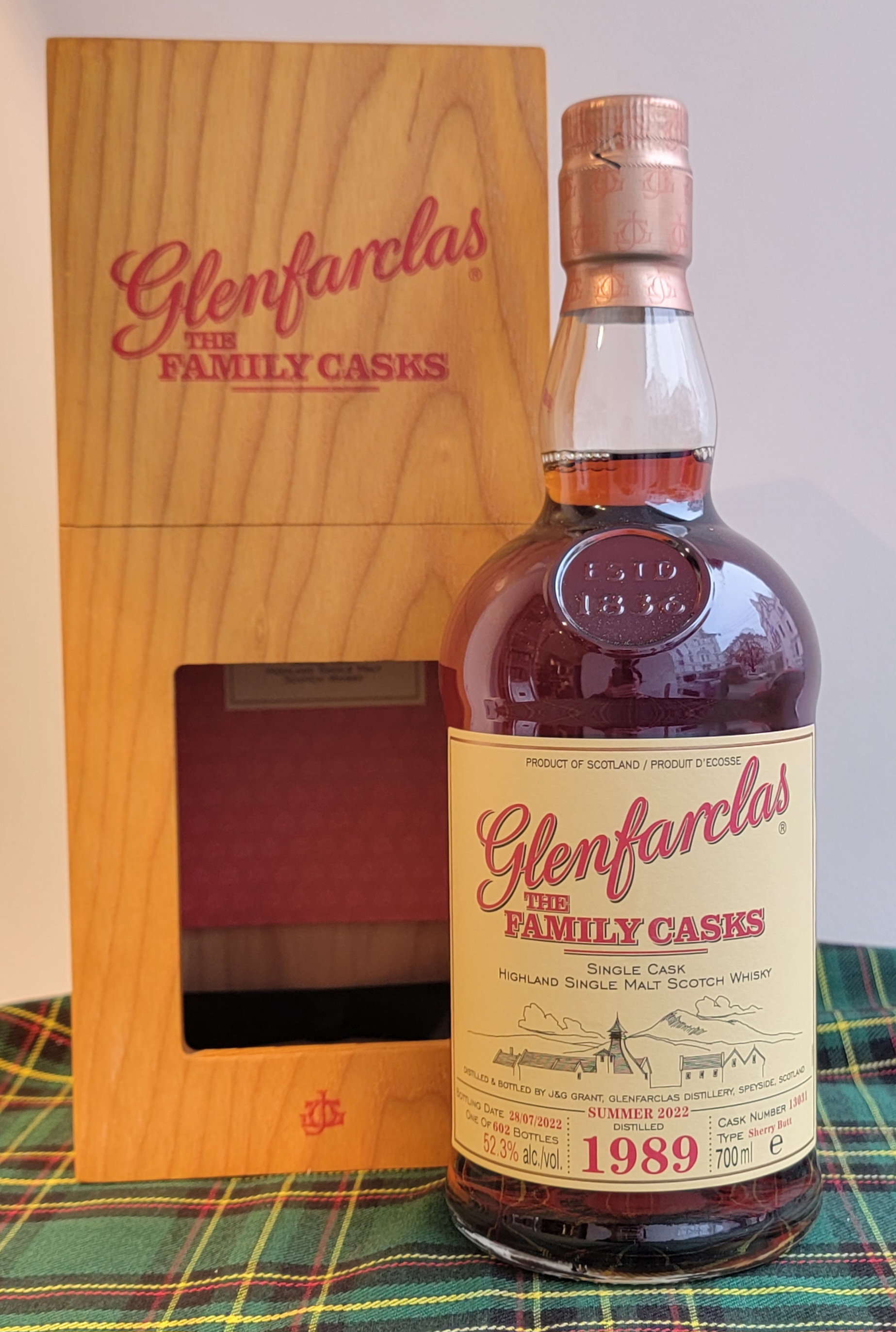 Glenfarclas Family Cask 1989 