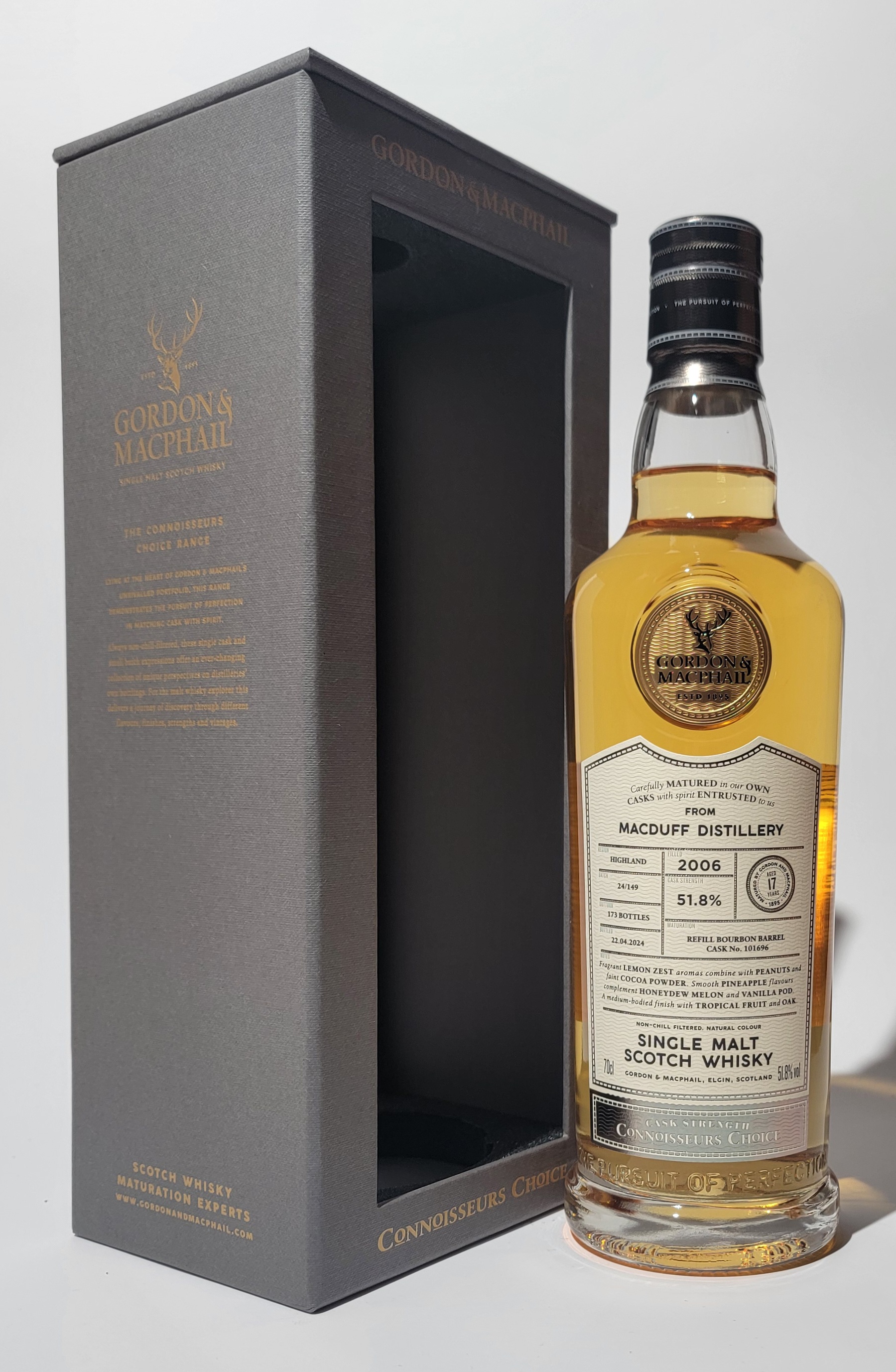 Gordon & MacPhail 'Connoisseurs Choice' Macduff 2006 17 Years Old