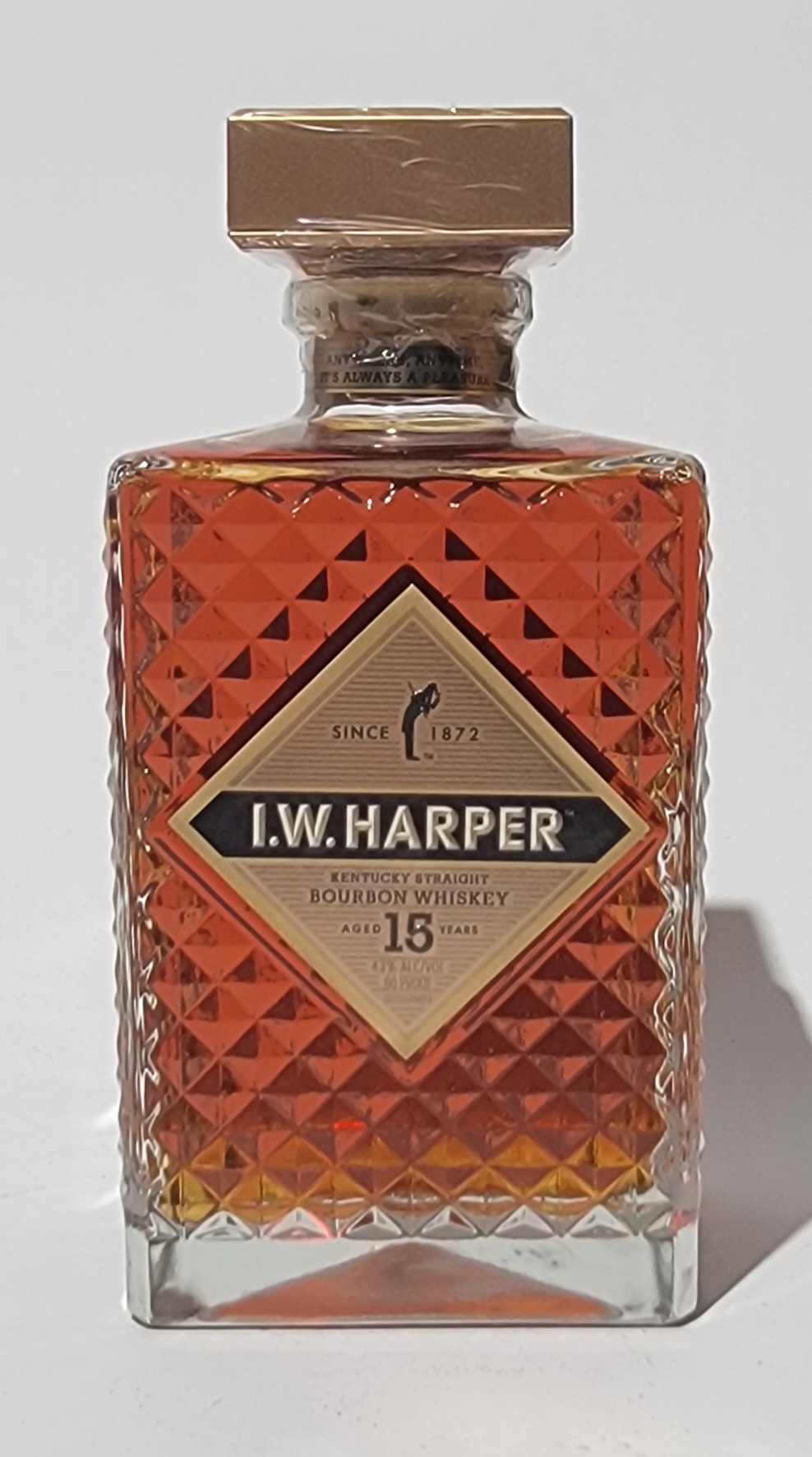 I.W. Harper 15 Year Old Kentucky Straight Bourbon Whiskey
