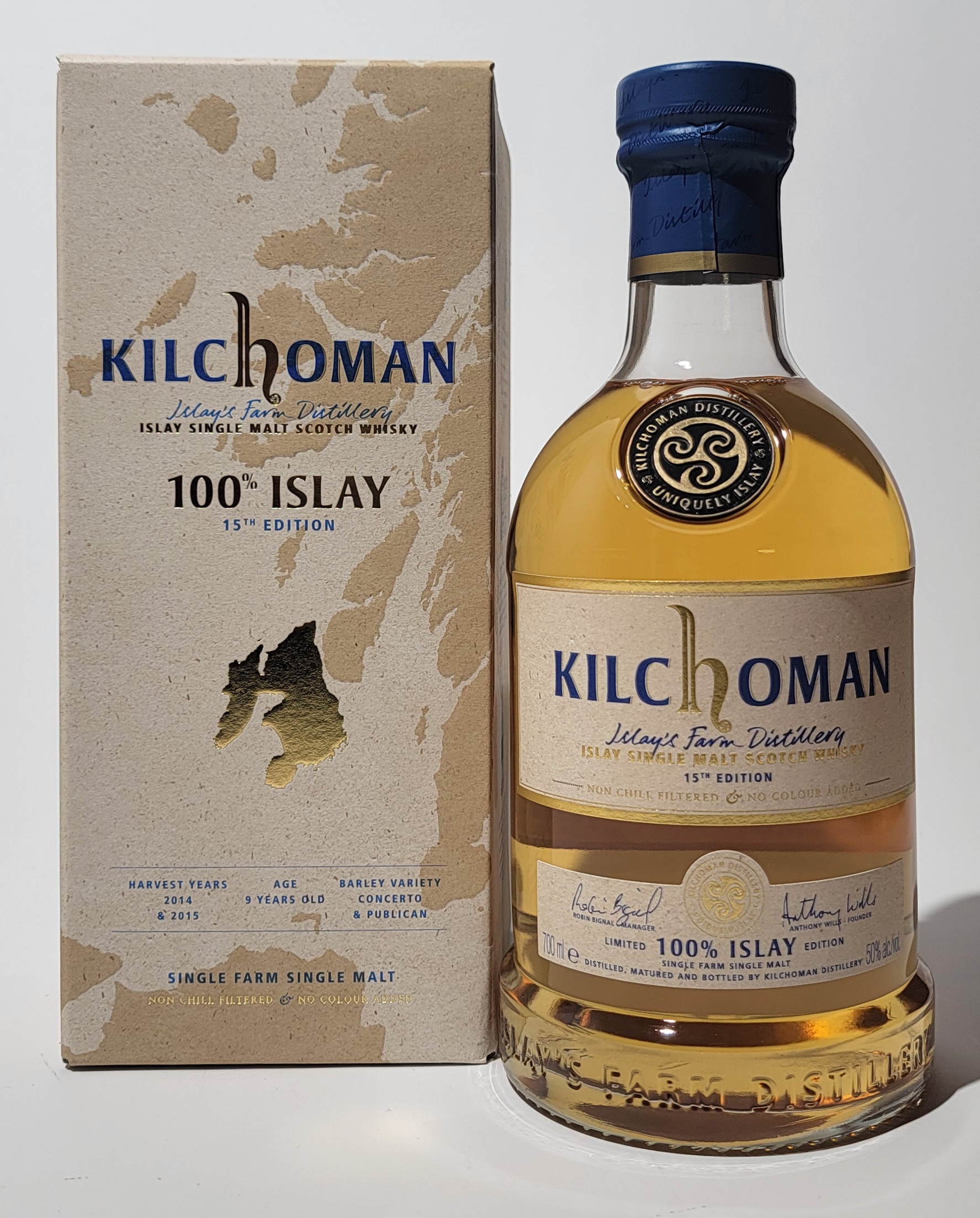 Kilchoman 100% Islay 15th Edition  Flache neben Verpackungskarton - Kilchoman 100 % Islay