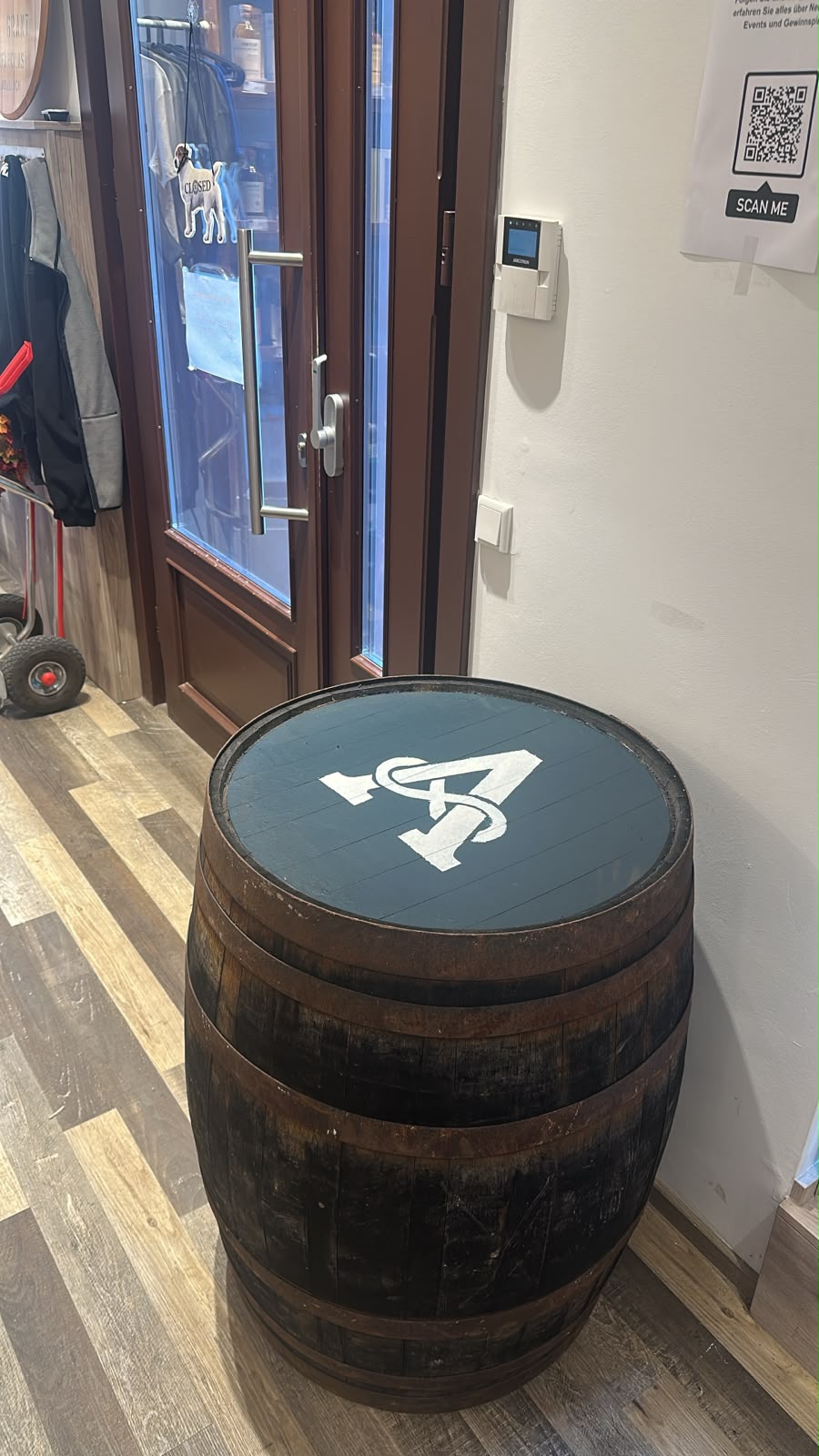 Casks for decoration