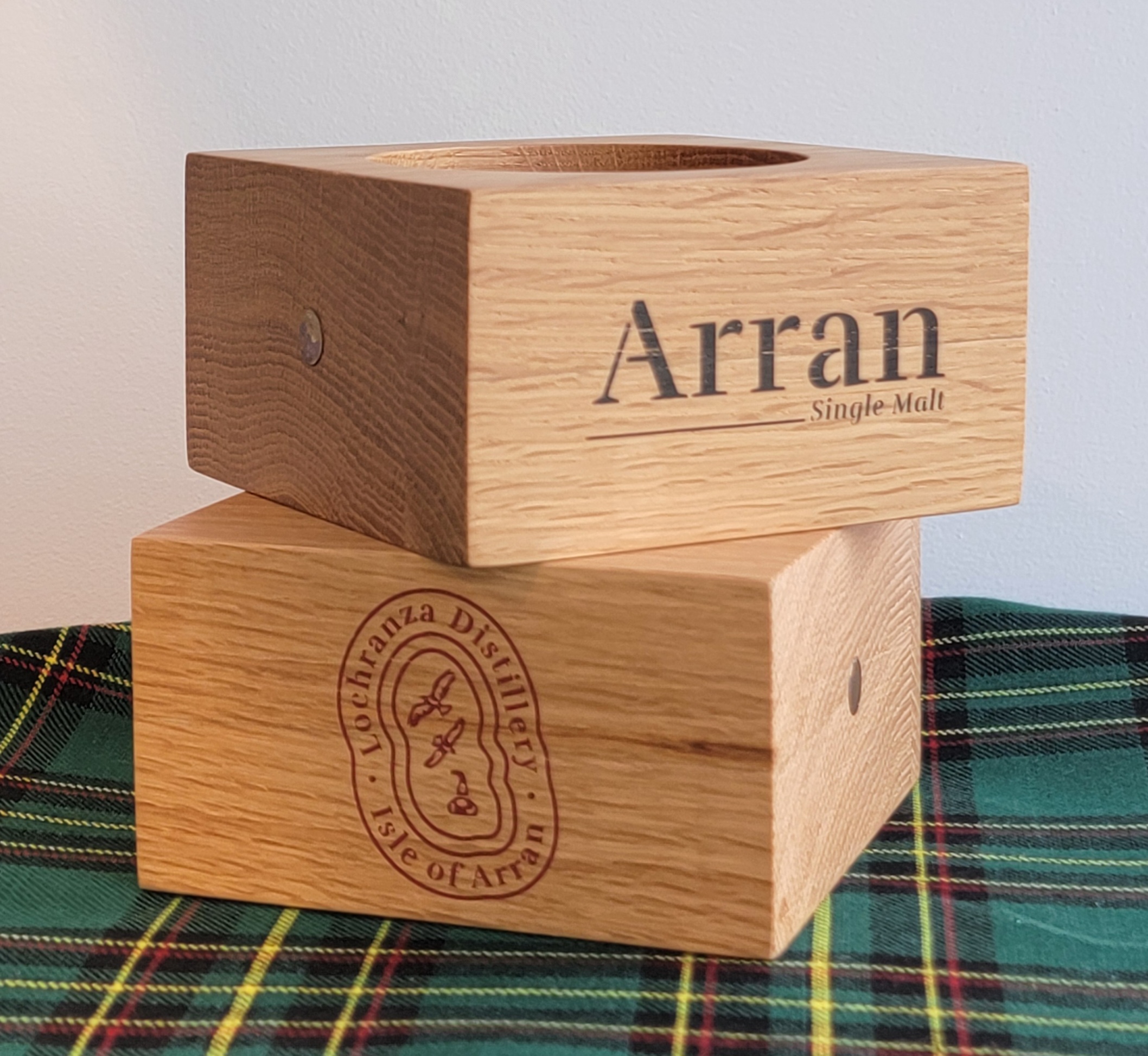 Arran Single Bottle Wooden Plinth 