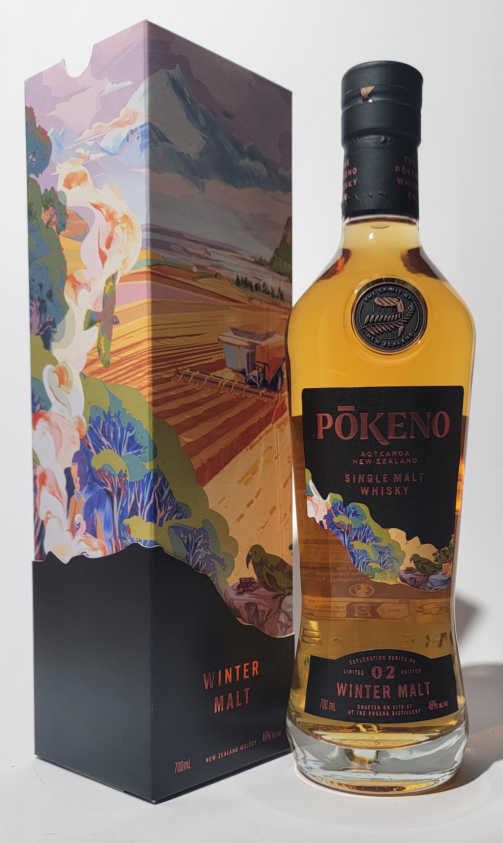 Flasche mit buntgestalltetem Verpackungskarton - Pokeno Winter Malt