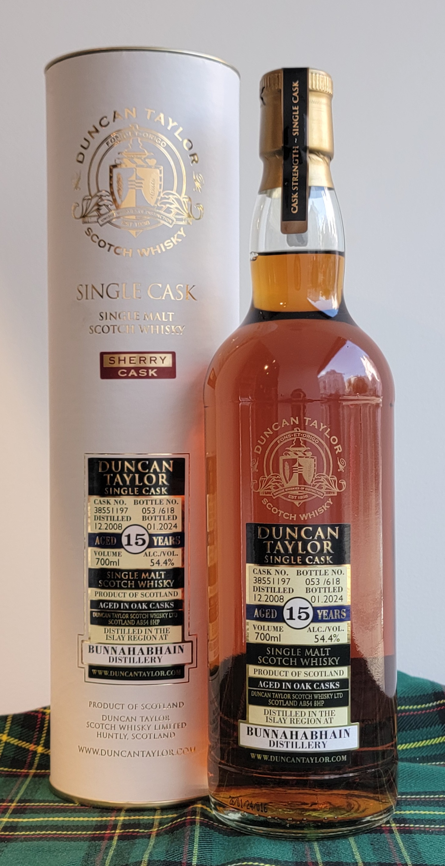 Duncan Taylor 'Single Cask' Bunnahabhain 2008 15 Years Old Duncan Taylor 'Single Cask' Bunnahabhain 2008 15 Years Old